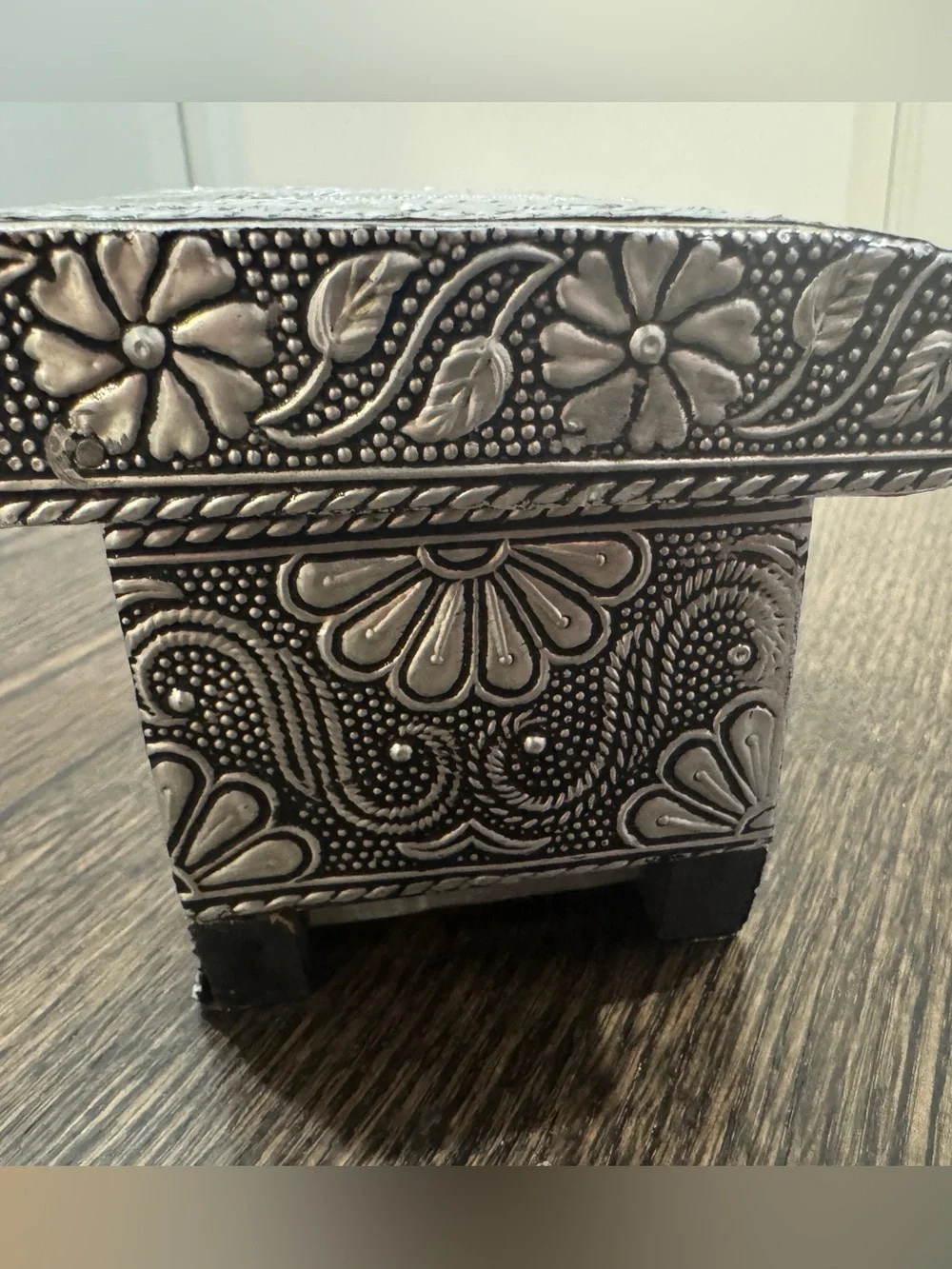 Vintage Camel Floral Ornate Metal Handcrafted Jewelry Box